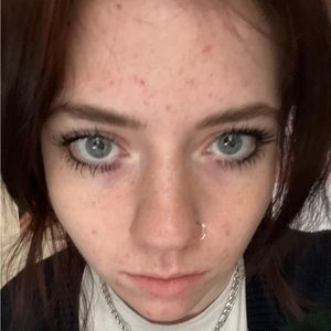 Meet your Posher, Chloe